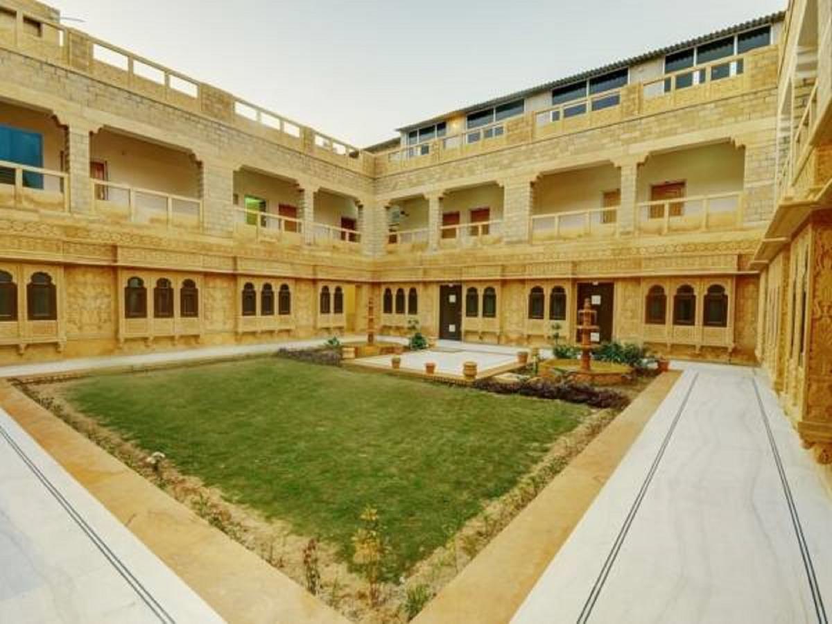 Hotel Neeraj Jaisalmer Exterior photo